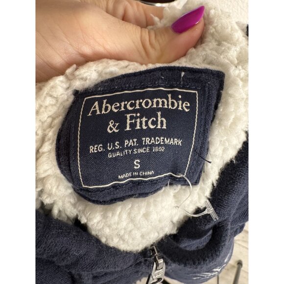 Abercrombie & Fitch‎ Womens Small Navy Sherpa-Lined Hoodie - Picture 2 of 6
